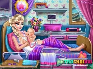 Elsa sinh con