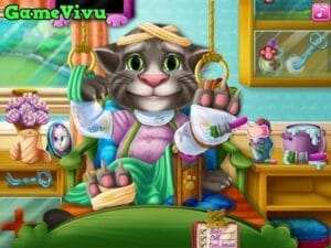 Trị thương cho mèo Tom